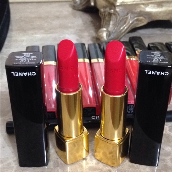 Sold separately Chanel lip bundle- rare authentic - Picture 10 of 11